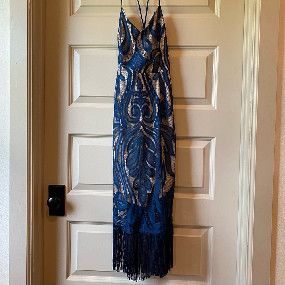 NWT LOVE TRIANGLE blue lace cocktail dress
